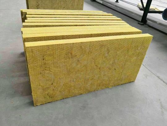 無機(jī)纖維噴涂棉吸音板與隔音板效果的區(qū)別